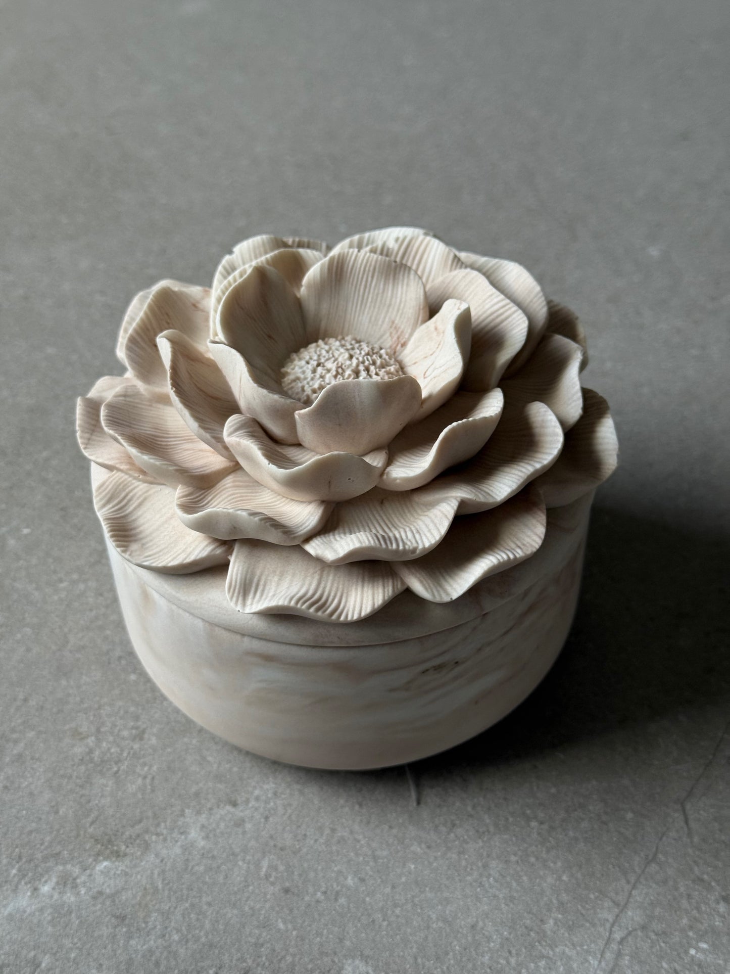 Camellia trinket box