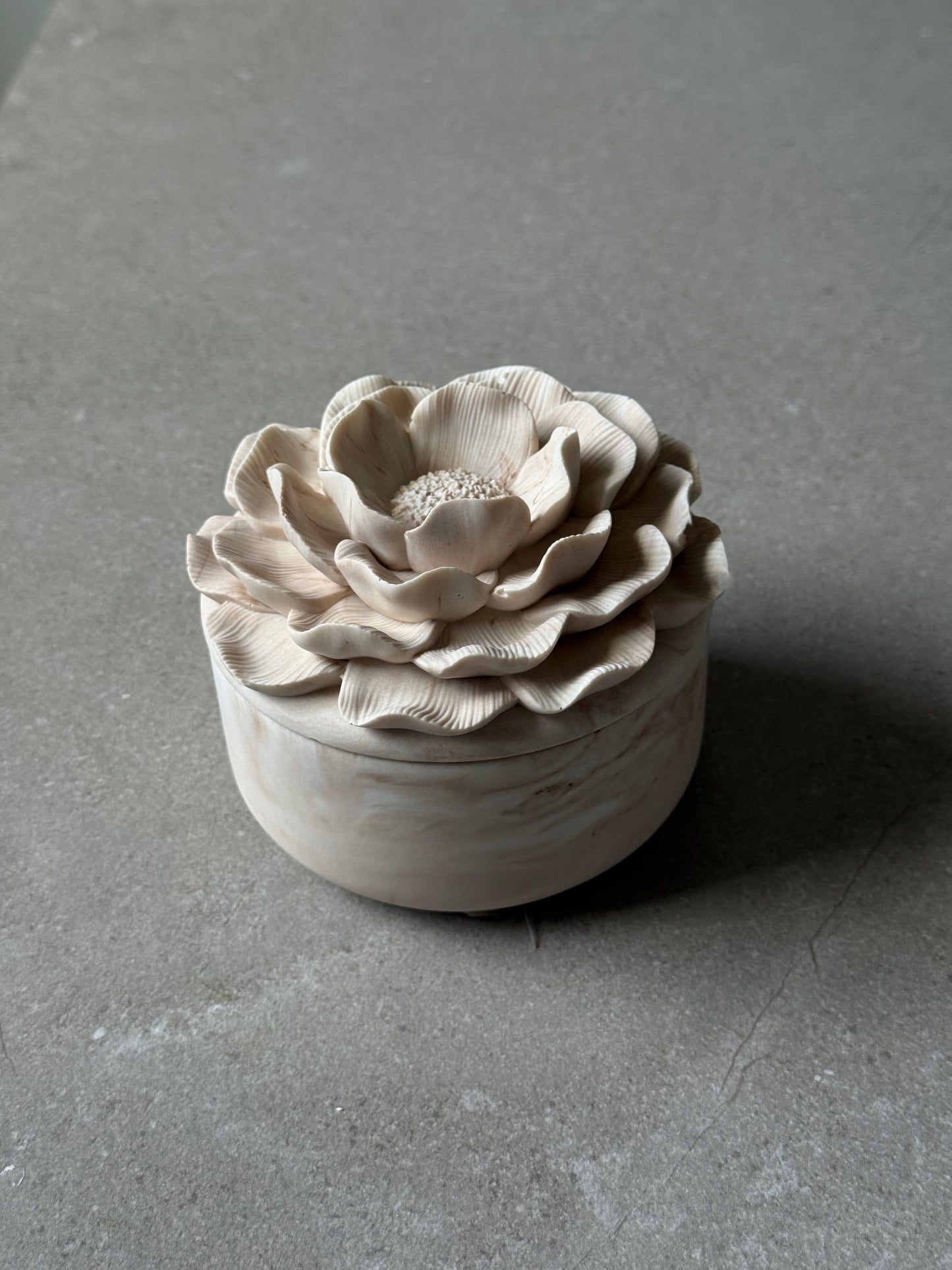 Camellia trinket box
