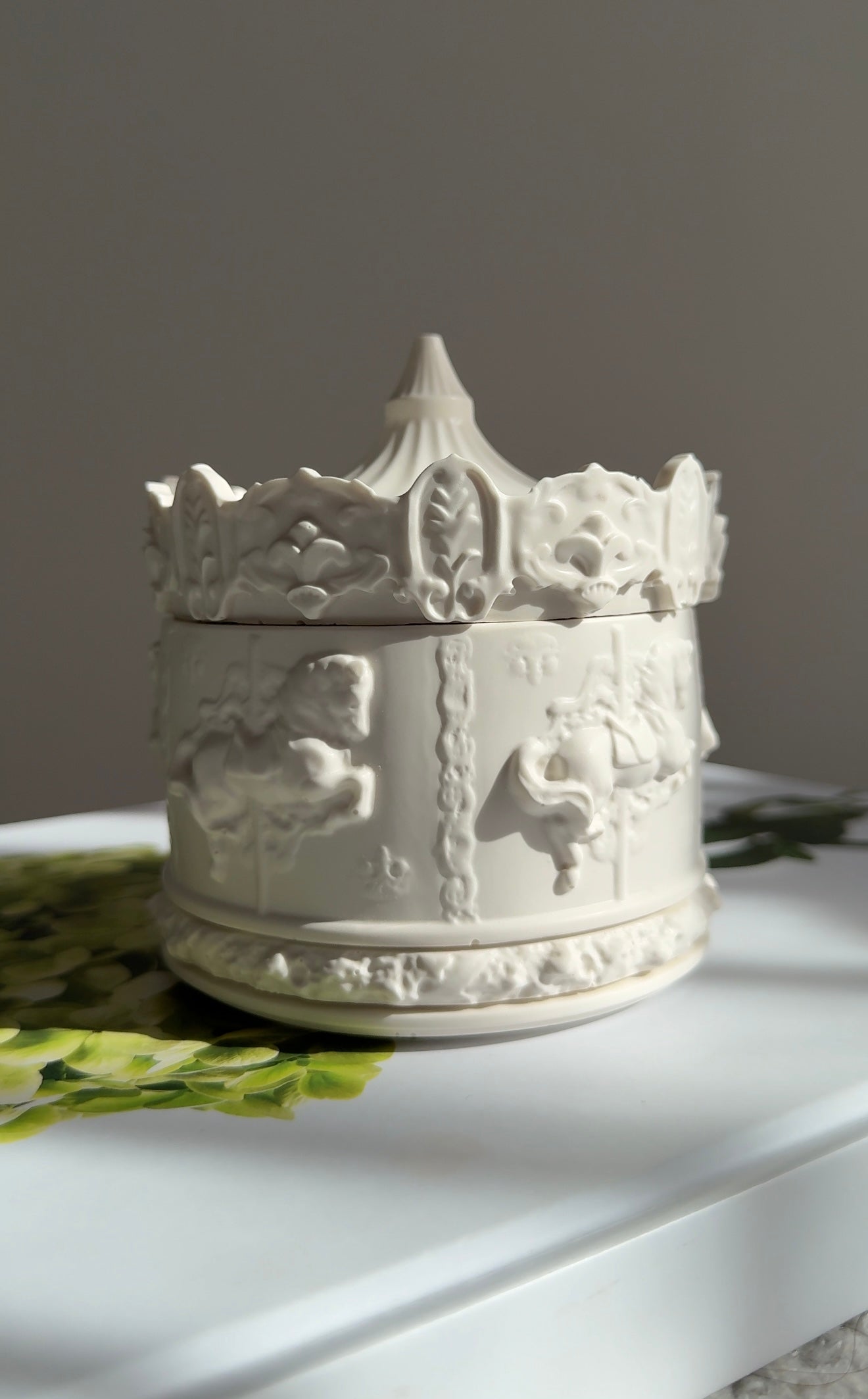 Carousel trinket box