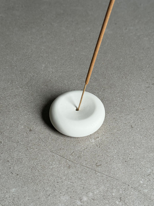 Eclipse incense holder